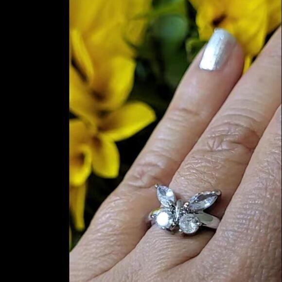 🦋💍Sterling Silver 1.2TCW Marquis and Brilliant Cut Butterfly CZ Diamond Ring - Picture 9 of 13